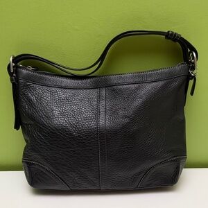 Coach Vintage Y2K Leather Shoulder Bag